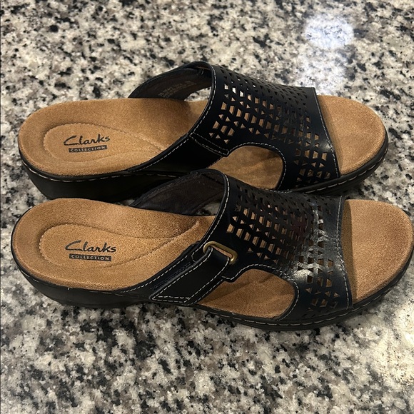 Clarks Black and Tan Women's Mules - Picture 1 of 4